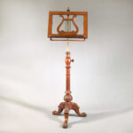 music-stand-victorian-mahogany-10-vm-collectables