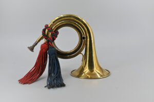 Brass post horn