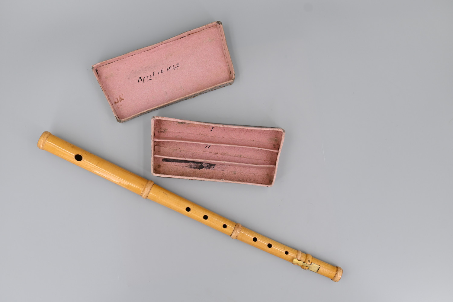 Presentation-Flute-in-box-VM-Collectables1