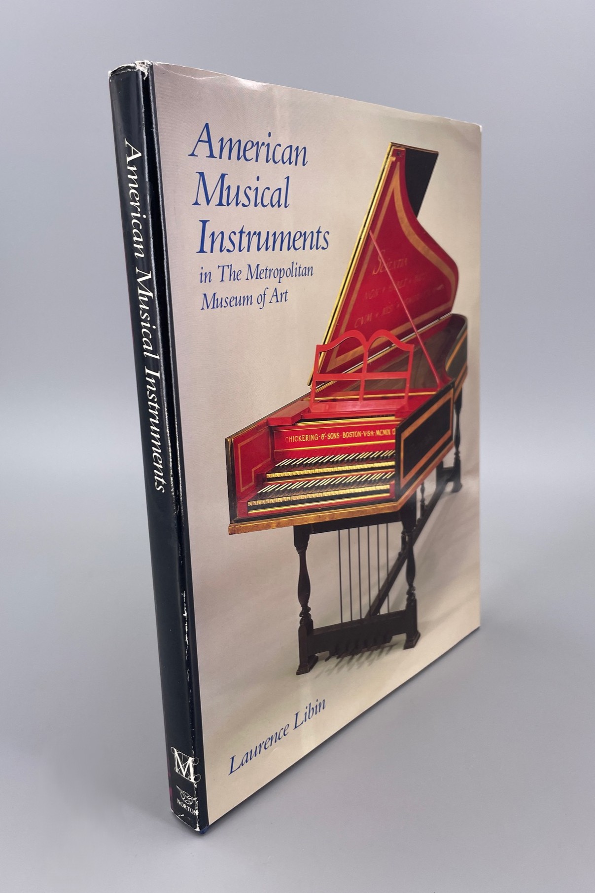 Used book – American Musical Instruments in the Metropolitan Museum of Art1.