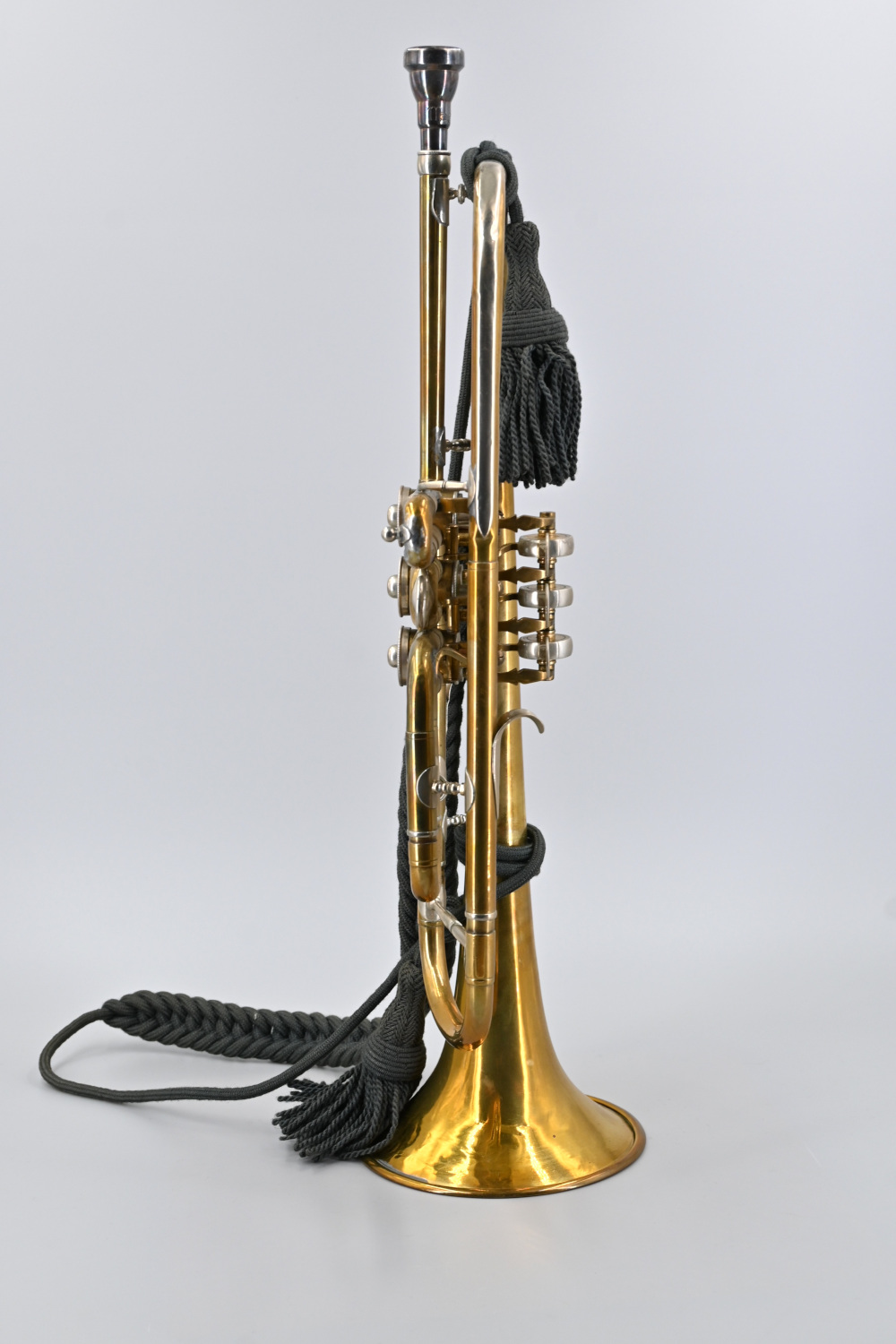 B-flat trumpet-Hug-vm-collectables4