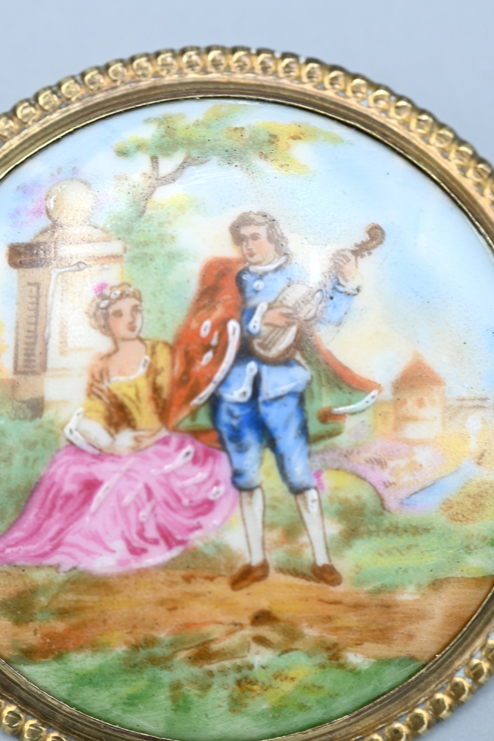 Fragonard-style-brooch-VM-Collectables-4