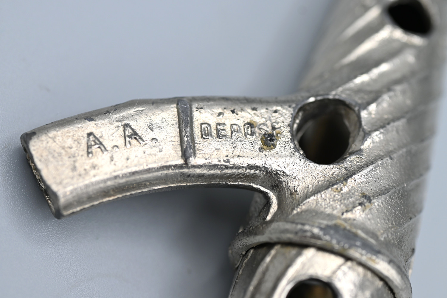 129-Metal-Ocarina-C-VM-Collectables3