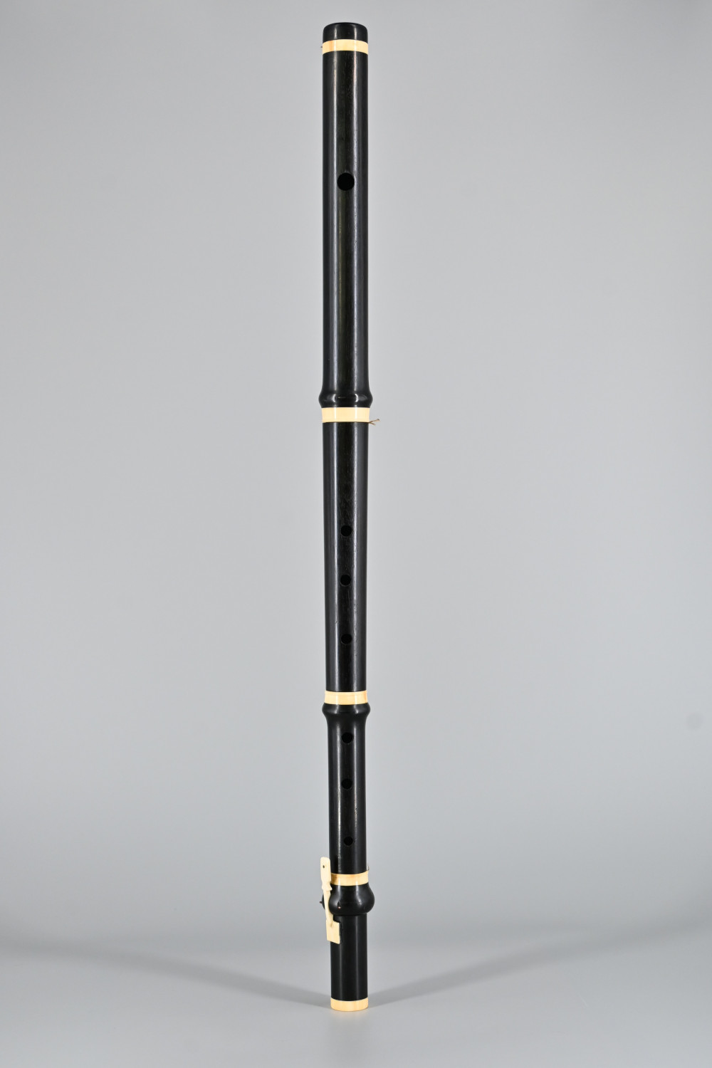 Anonymous_ebony_flute_ivory_key_VM-Collectables1