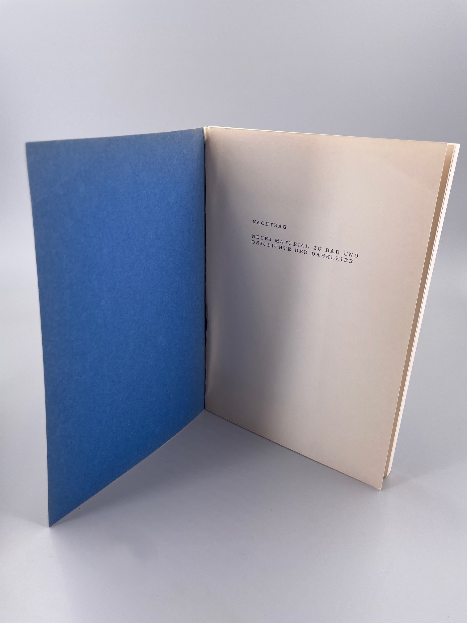 Used book Die Drehleier. Ihr Bau und ihre Geschichte – BRÖCKER, Marianne-11